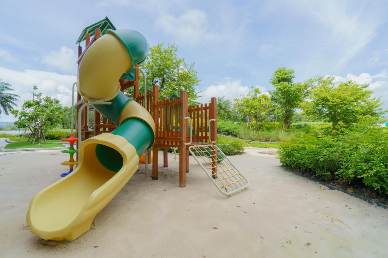 Skypark Apartments By Laguna Phuket Pantai Bang Tao Luaran gambar