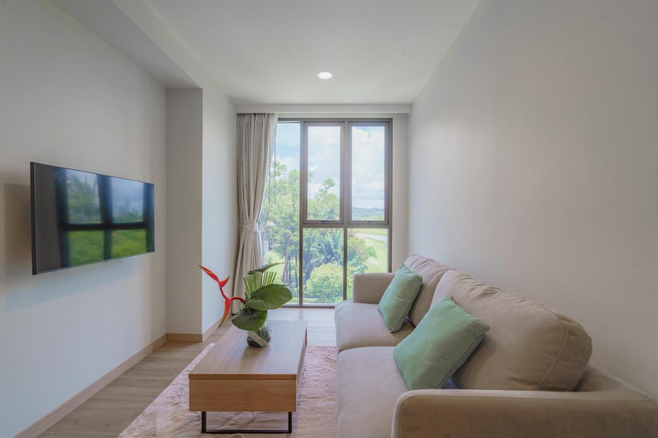 Skypark Apartments By Laguna Phuket Pantai Bang Tao Luaran gambar