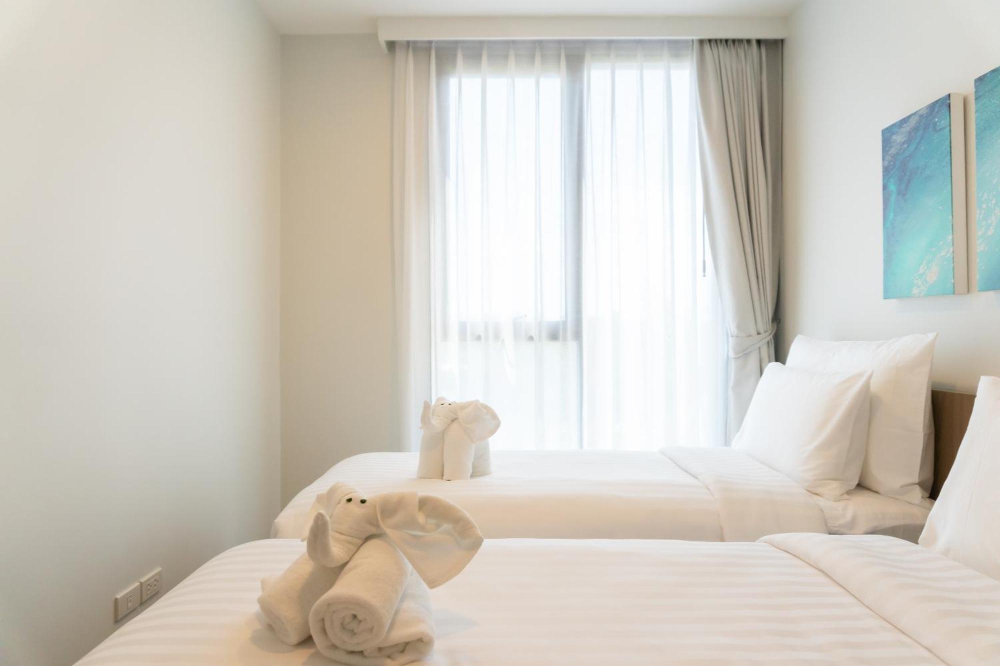 Skypark Apartments By Laguna Phuket Pantai Bang Tao Luaran gambar