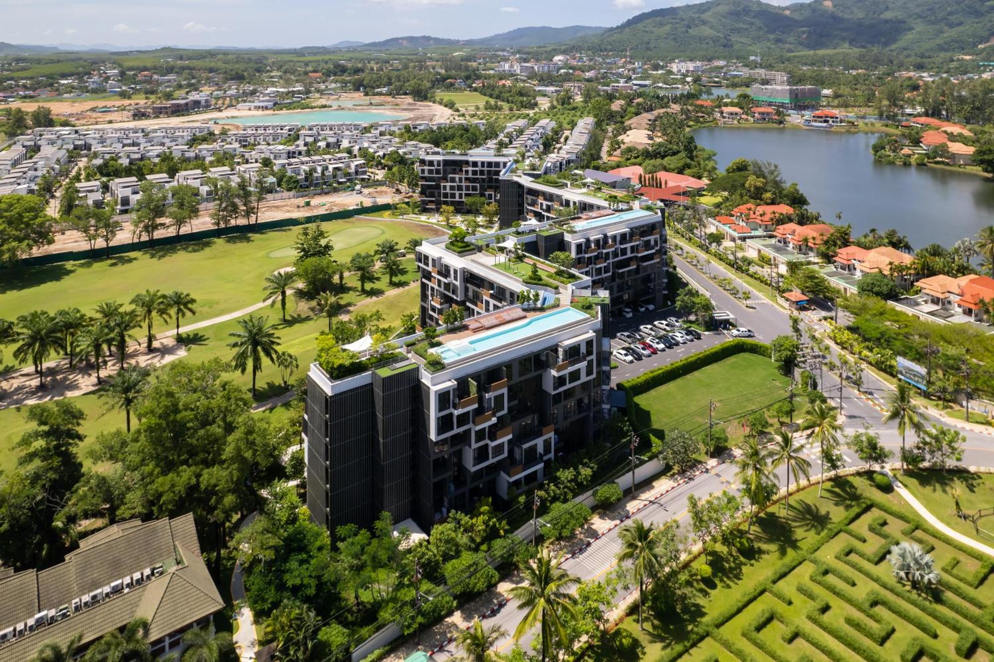 Skypark Apartments By Laguna Phuket Pantai Bang Tao Luaran gambar